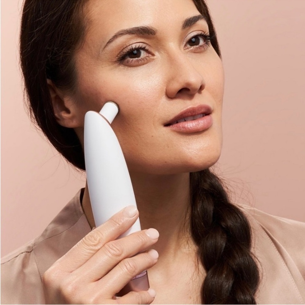 Trophy Skin MiniMD Portable Home Microdermabrasion System, Never Used - Picture 6 of 6